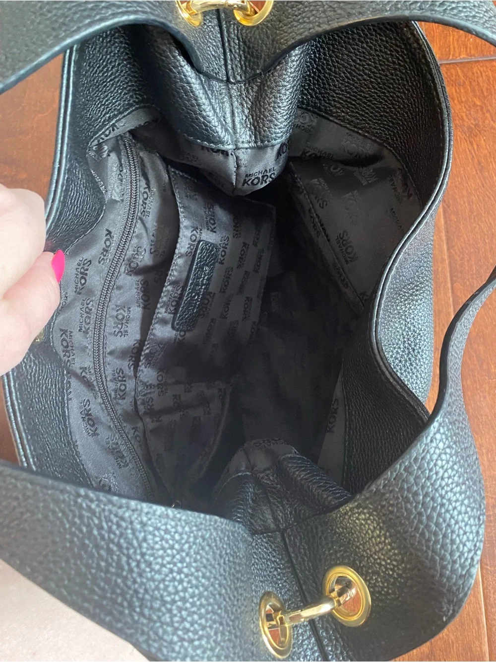 Michael Kors Jamesport Large Shoulder Tote – Black Pebbled Leather & Gold